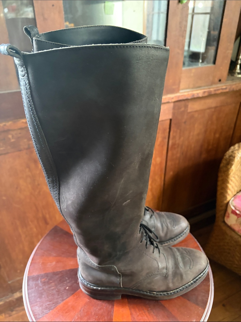 CHANEL VINTAGE ANKLE LACE LEATHER TALL BROWN BOOTS PRE-LOVED COND. SIZE 38 (7.5) - Picture 2 of 10
